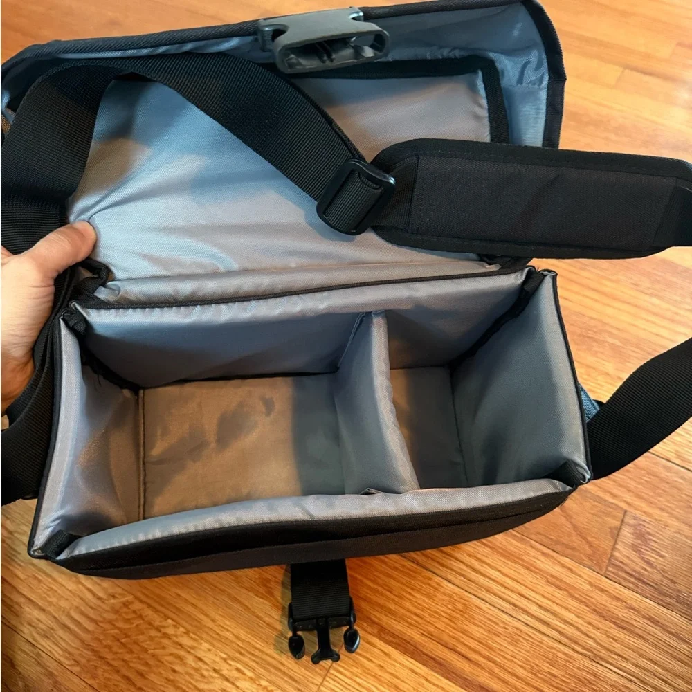 Canon Black Camera Shoulder Bag